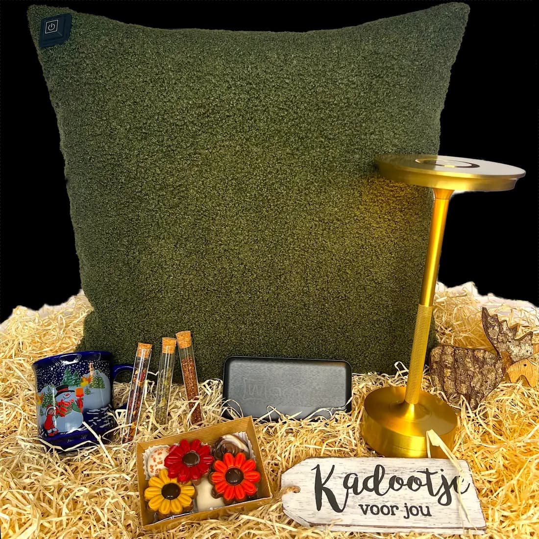 Eerder Warmpi kerstpakket met groen warmtekussen en gouden tafellamp, als inspiratie voor warmte en licht